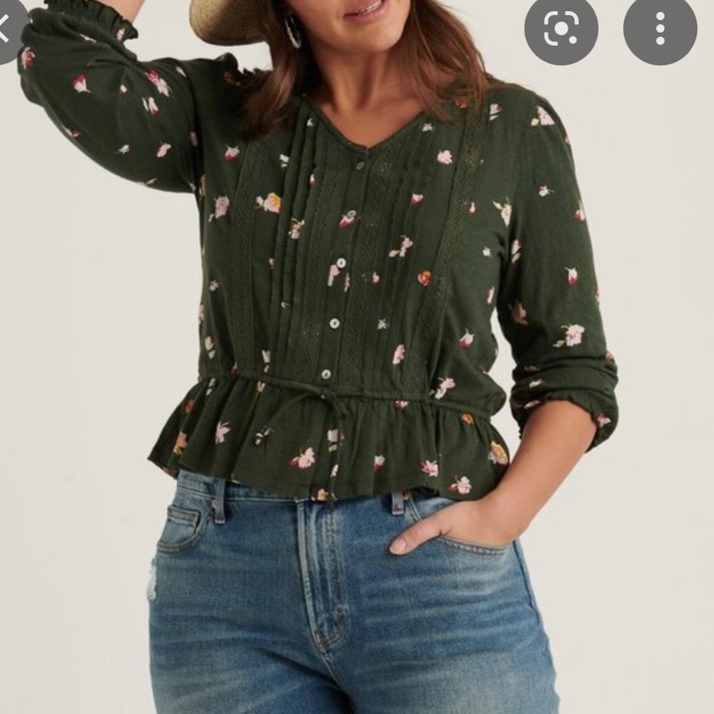 Lucky Brand printed tie waist 3/4 sleeve top in xs NWT